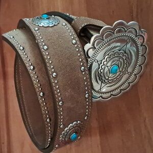 Tony Lama leather belt with silver and turquoise accents size 32
